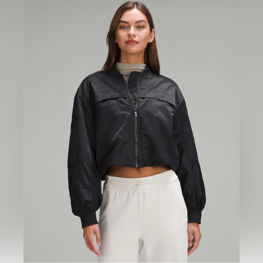 EUC! lululemon Insulated Ruched Bomber Jacket